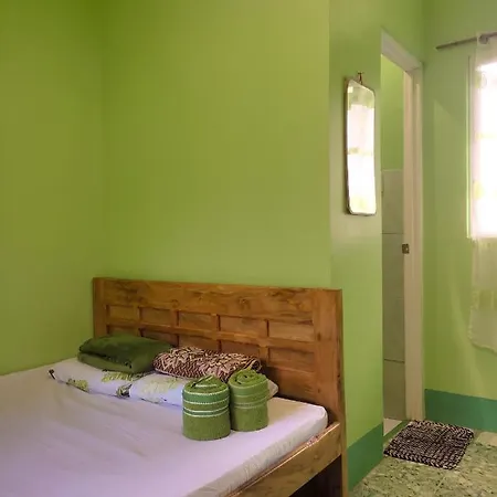 Barril Green Homestay Batuan Exterior photo